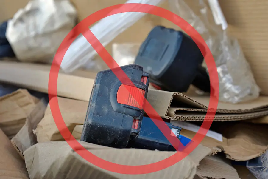 Battery mixed into recycling materials